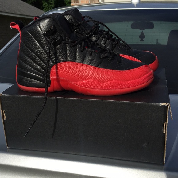 JORDAN 12 RETRO "FLU GAME” - Picture 3 of 7